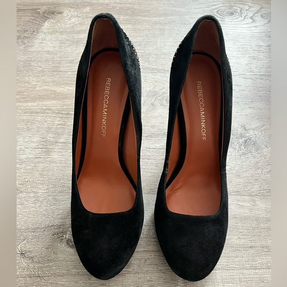 Rebecca Minkoff Azuma Black Suede gold Studded Platform Heels pumps Size 8.5 - Picture 2 of 5